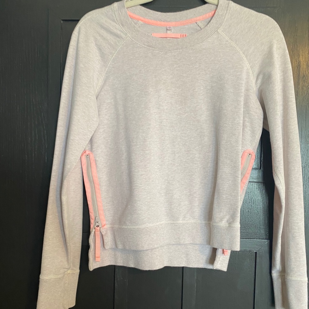 Lululemon sweatshirt